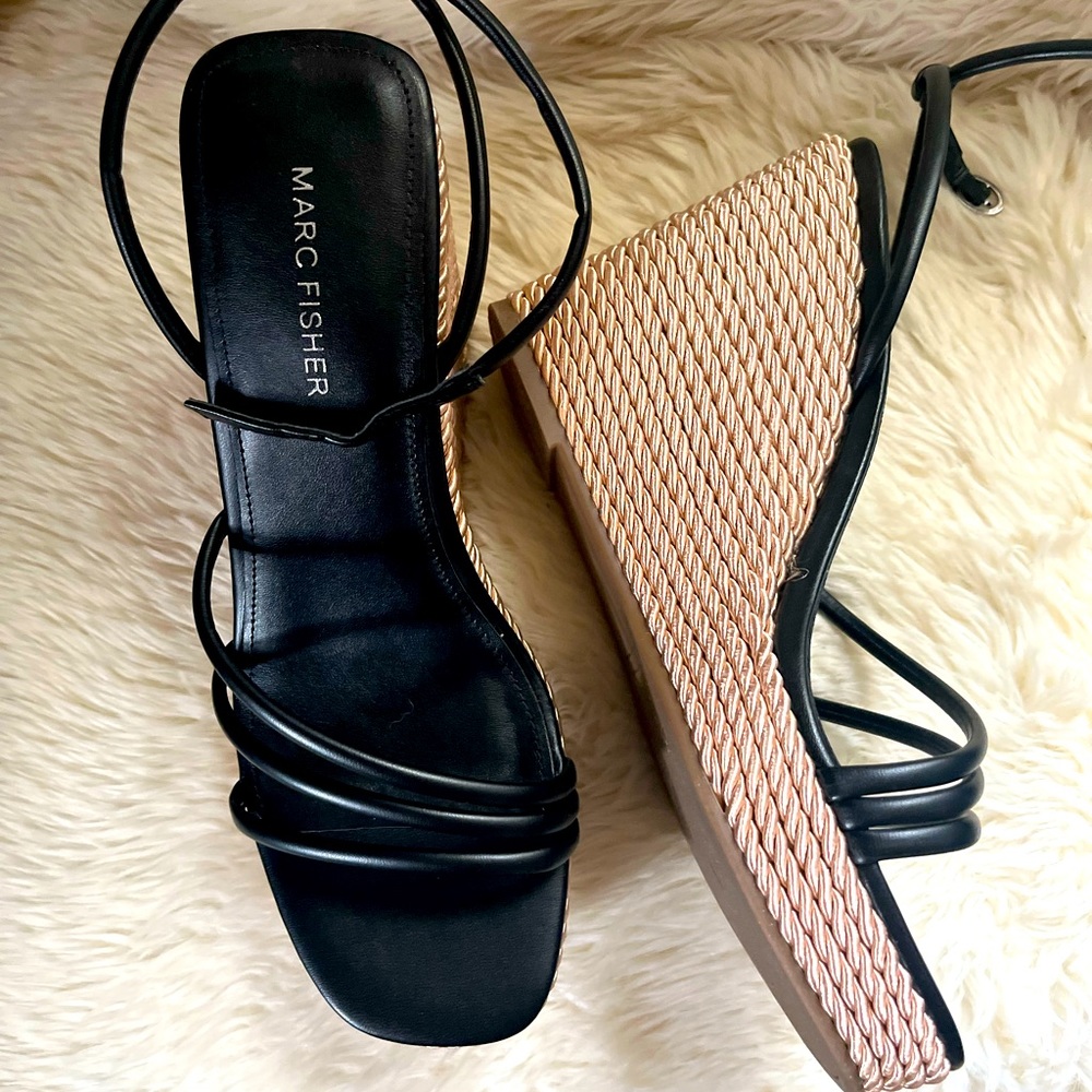 Marc Fisher rope wedges